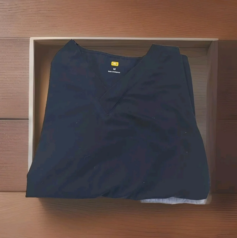 Wonderwink Scrub Top Women's M Navy   V-Neck - Picture 4 of 6